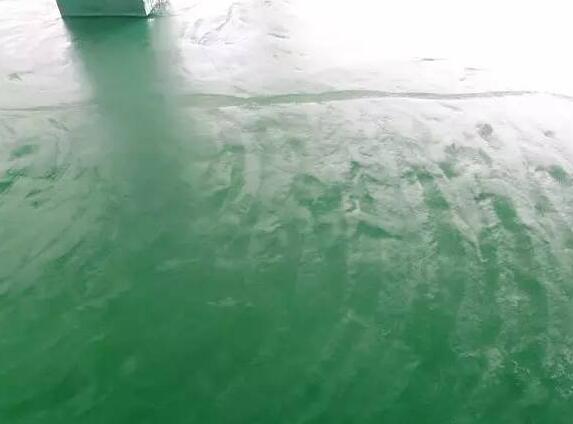 環氧地坪漆表面為什么會有刷痕？怎么處理？