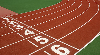 學校運動場塑膠跑道的吸引力