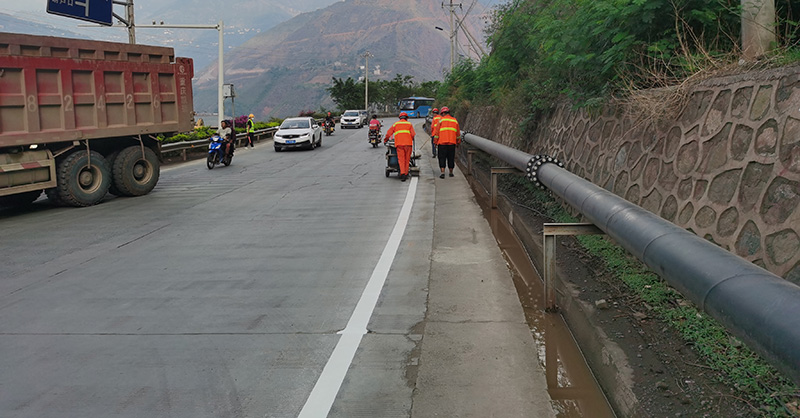 道路標(biāo)線施工