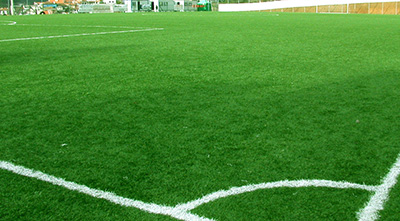 如何祛除人造草坪的污漬