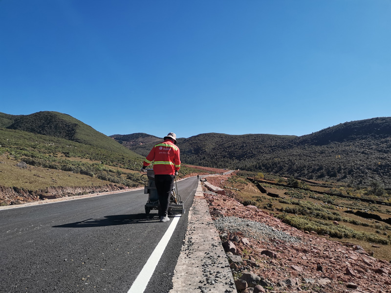 道路交通標(biāo)線施工