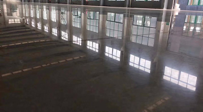 固化劑地坪施工基層不平如何處理？