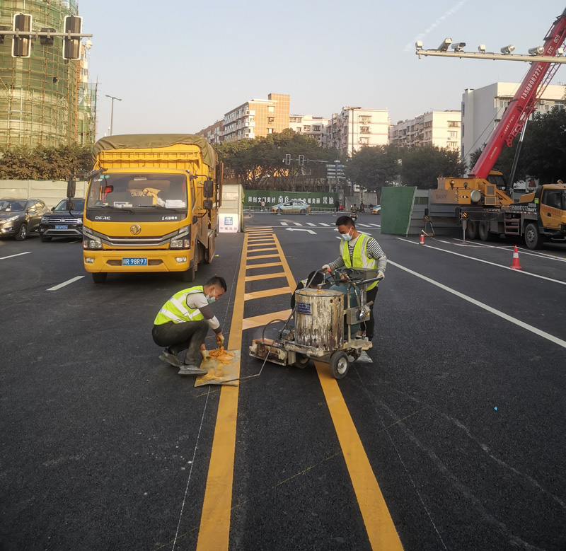 道路交通標線施工