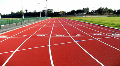一分鐘快速了解塑膠跑道