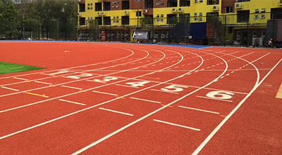 學校塑膠跑道有哪些優點？