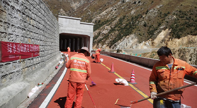 彩色防滑路面價格多少錢呢？