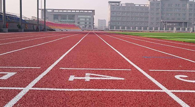 什么是透氣型塑膠跑道，有哪些優點？