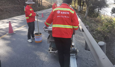 臨時(shí)路段如何進(jìn)行道路劃線？